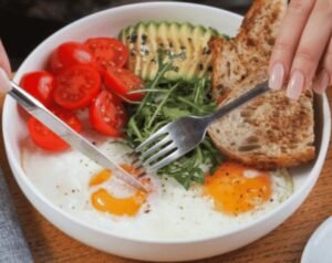 Practical nutrition guidance focused on preventive health and long-term wellbeing.